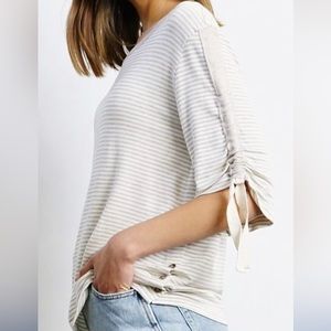 COIN1804 bundle of two striped tees. In oatmeal/white.